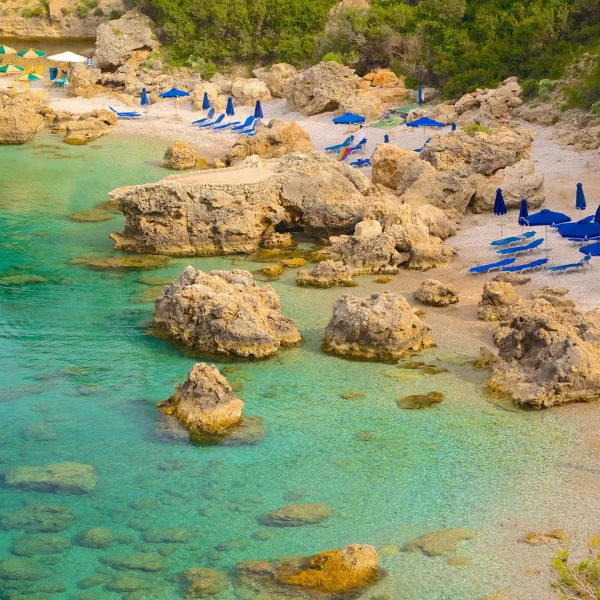 73585-Anthony-Quinn-Bay