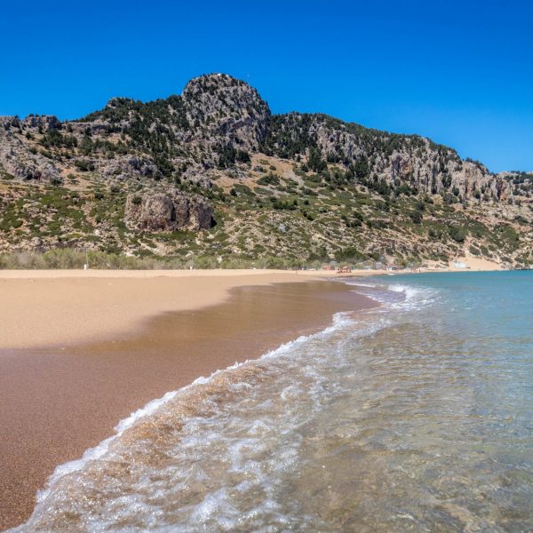 tsampika beach